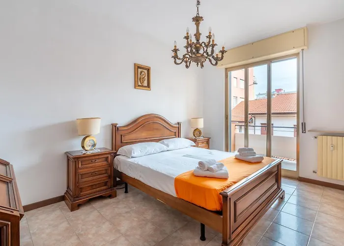 Bilocale Fronte Mare E Parcheggio Privato *