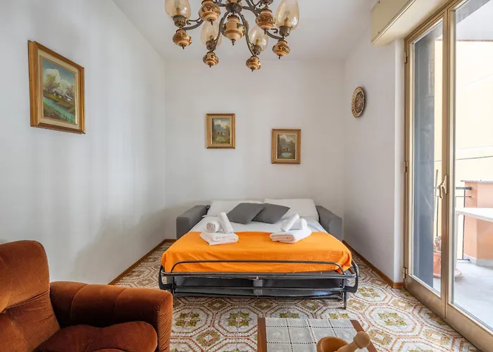 Bilocale Fronte Mare E Parcheggio Privato Lägenhet *